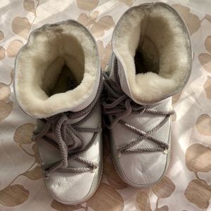 Ikikii snow boots